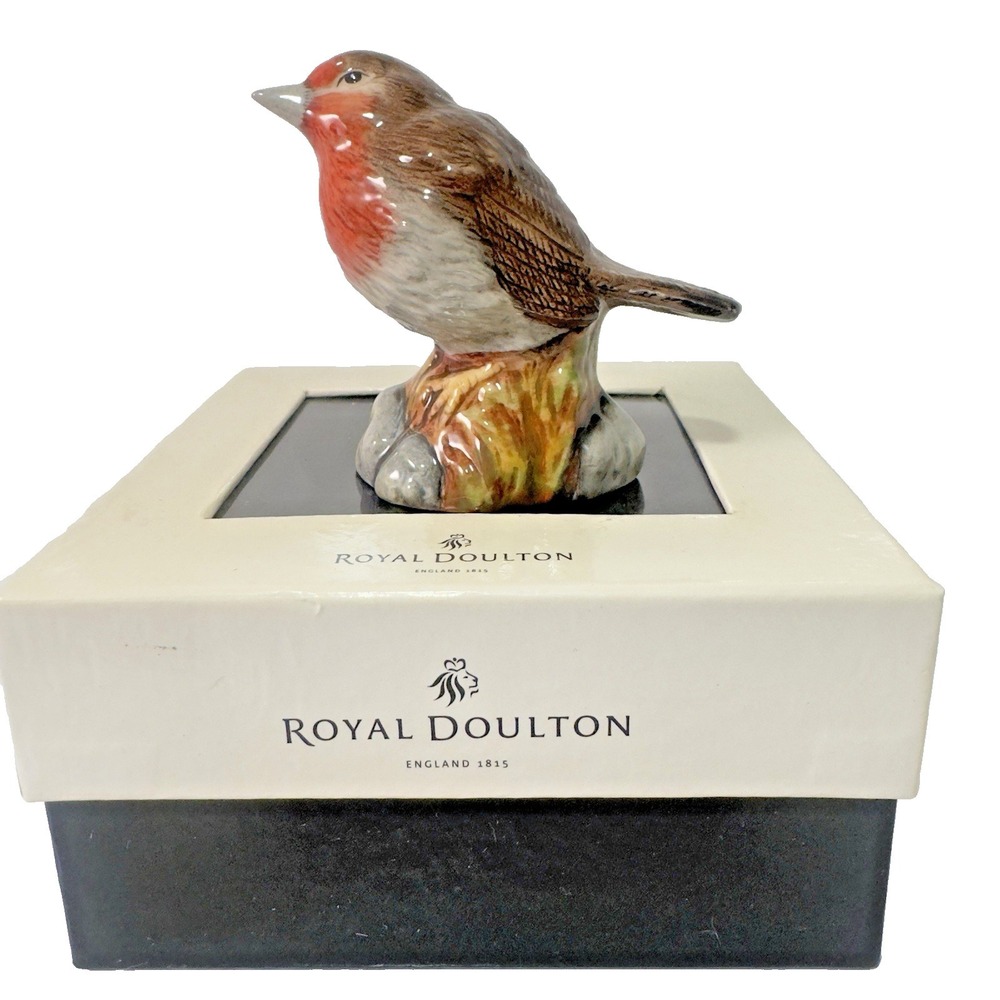 Royal Doulton Animals Bird Red Robin Original 2005 Collectible Christmas Gift